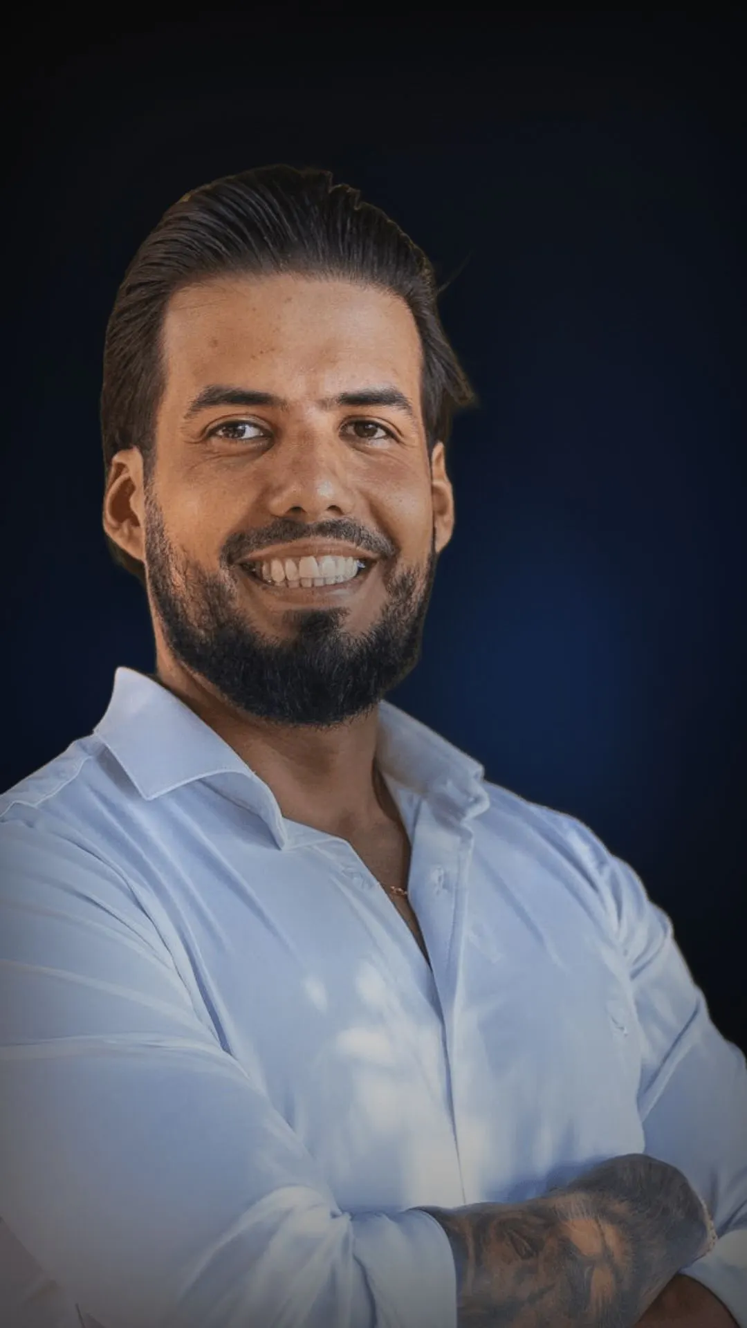 Daniel Marques, especialista em rating bancário, de braços cruzados: prévia do vídeo explicativo